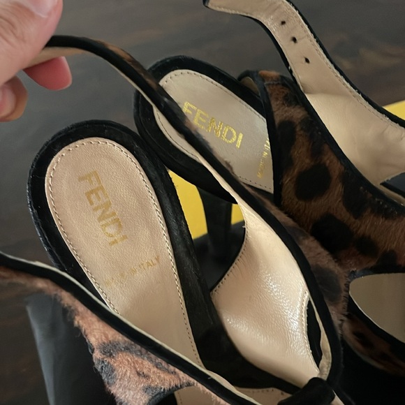 Beautiful Fendi Heels - Picture 3 of 4